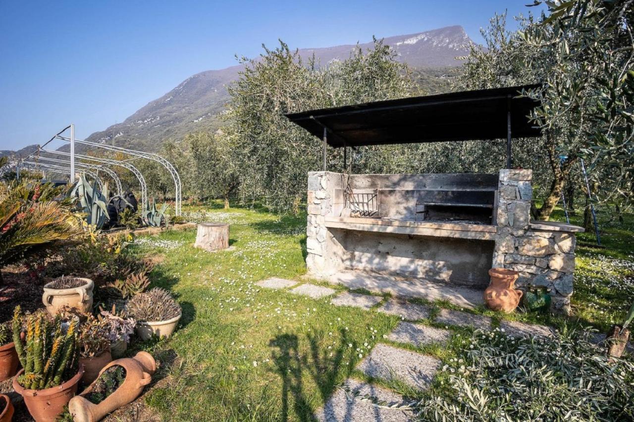 מאלצ'סינה Appartamenti Casa Palazzina מראה חיצוני תמונה