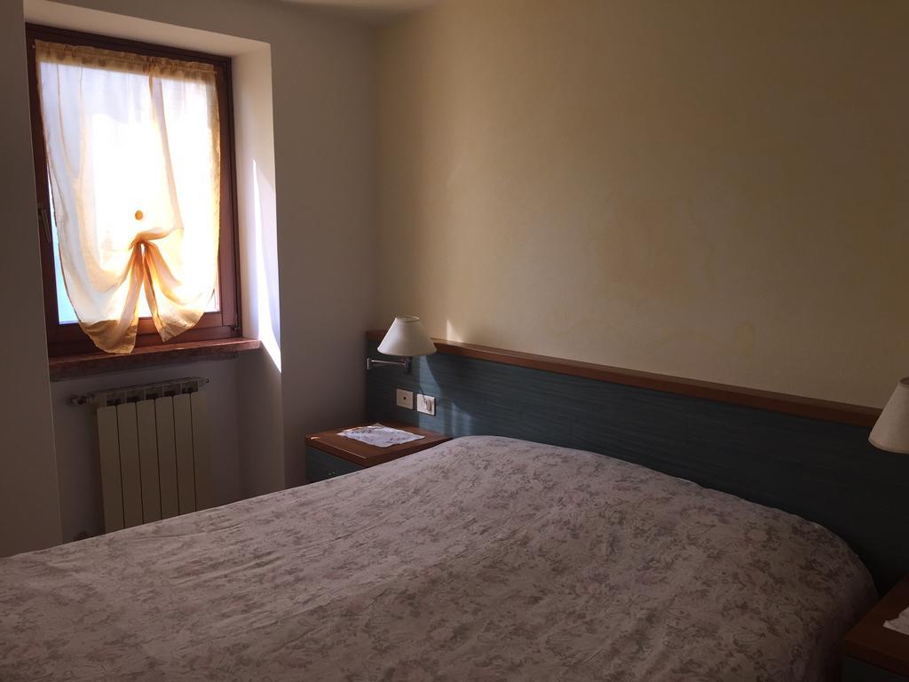 מאלצ'סינה Appartamenti Casa Palazzina מראה חיצוני תמונה