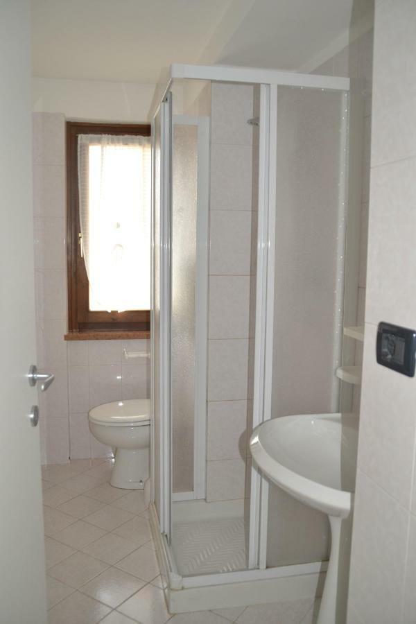 מאלצ'סינה Appartamenti Casa Palazzina מראה חיצוני תמונה